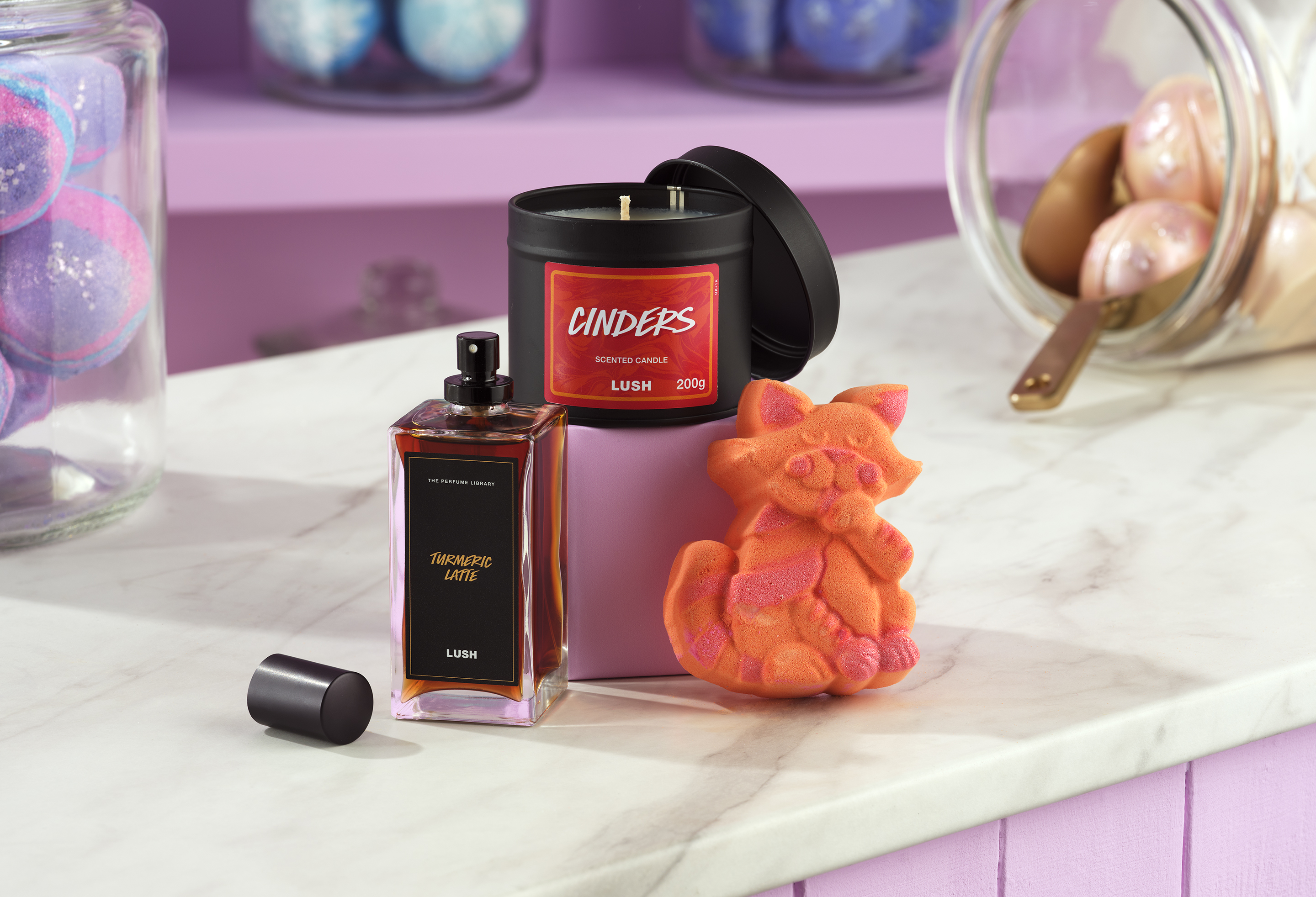 クリスマス商品 | ボディソープ・入浴剤・バスボム 他 | LUSH